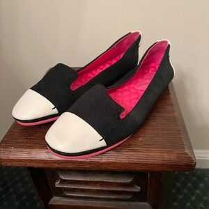 Boutique 9 Black White Didi Snake Print Loafer Flats